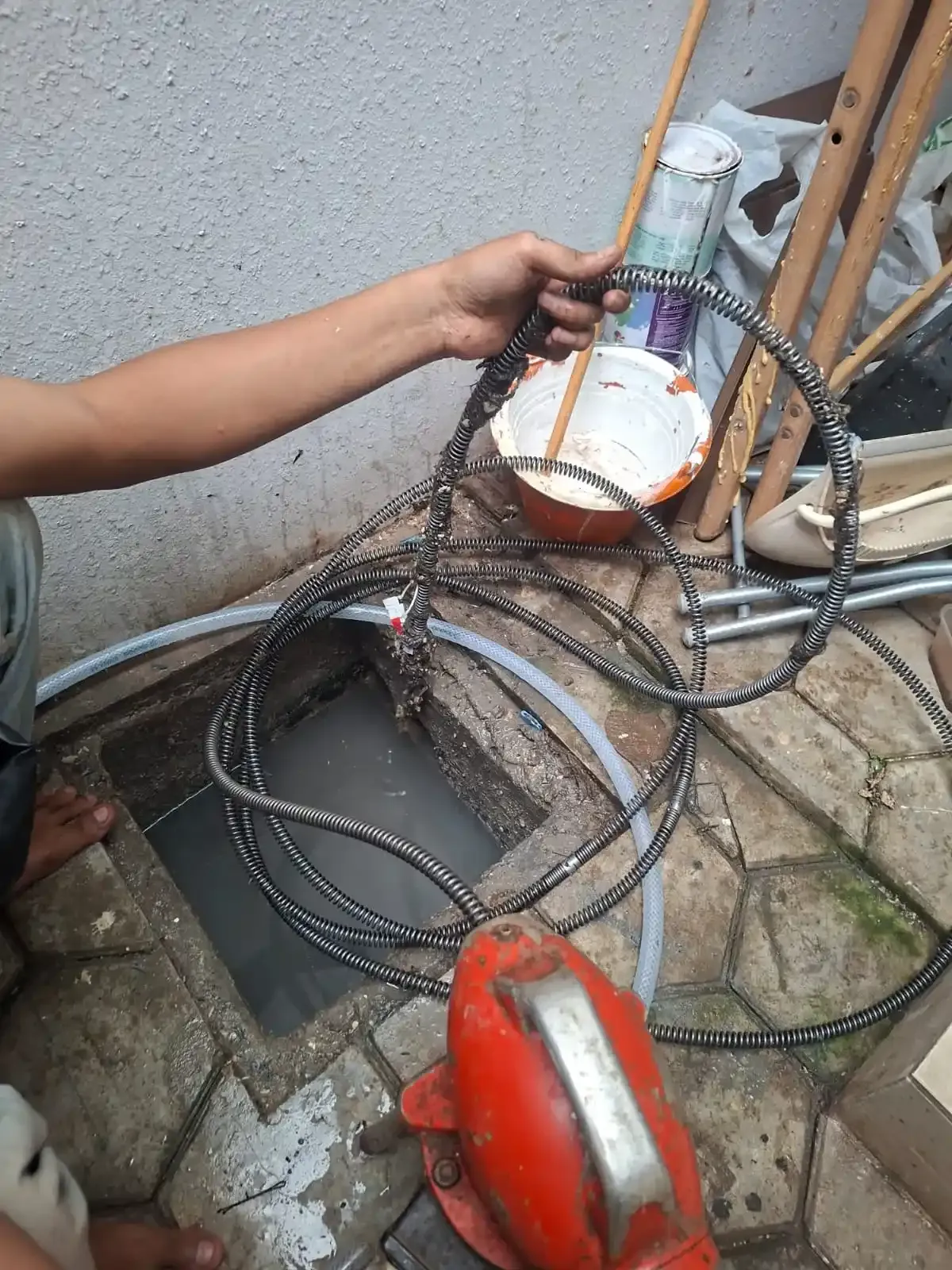 Ilustrasi layanan pelancaran saluran tanpa bongkar